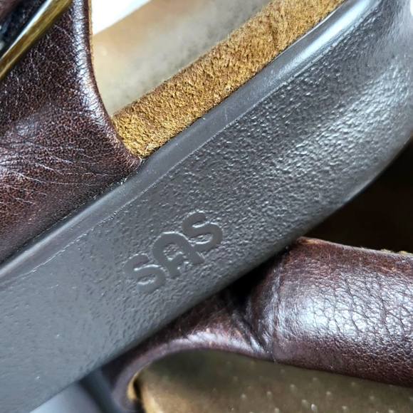 SAS Bravo Brown Tripad Heel 3 Strap Pebbled Leather Sandal Mens Shoes US Sz 11M - Picture 7 of 8